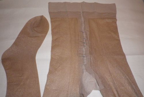 画像: charnos sheer lustre tights